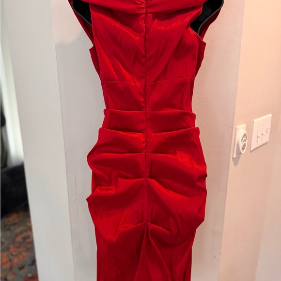 Cache Ruched Red Evening Dress - Picture 3 of 5
